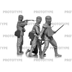 ICM35721 WWI Italian Infantry in armor (100% new molds)