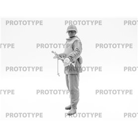ICM 1:16 WWII SOVIET ASSAULT ENGINEER-SAPPER