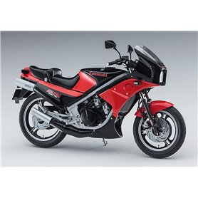 Hasegawa 21740 Kawasaki KR250 (KR250A) Black/Red Color (1984)