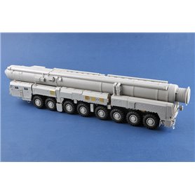 Trumpeter 01082 15U175 TEL of RS-12M1 Topol-M ICBM complex