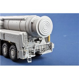 Trumpeter 01082 15U175 TEL of RS-12M1 Topol-M ICBM complex