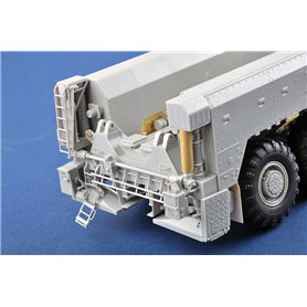 Trumpeter 01082 15U175 TEL of RS-12M1 Topol-M ICBM complex