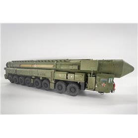 Trumpeter 01082 15U175 TEL of RS-12M1 Topol-M ICBM complex