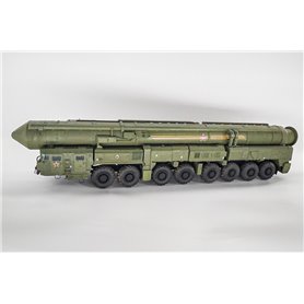 Trumpeter 01082 15U175 TEL of RS-12M1 Topol-M ICBM complex