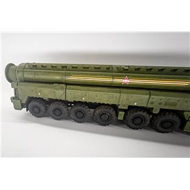 Trumpeter 01082 15U175 TEL of RS-12M1 Topol-M ICBM complex