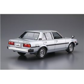 Aoshima 1:24 Toyota E71/70 Corolla Sedan GT/DX 1979/1981