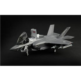Italeri 1:48 F-35 B Lightning II