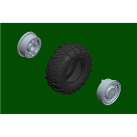 Hobby Boss 1:72 Wyrzutnia (9P117M1) z rakietą R17 9K72 zestaw rakietowy Elbrus Scud B - 1:72