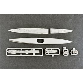 TRUMPETER 06741 HMS Calcutta - 1:700