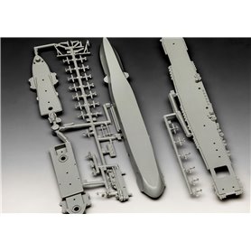 Revell 05824 1/1200 U.S.S. Yorktown