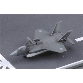Hasegawa 30066 J.M.S.D.F. DDH Izumo "The First Repair"