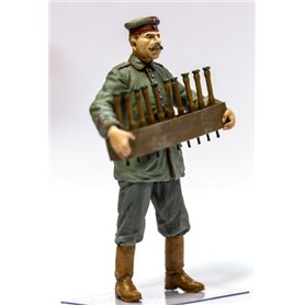 Copper State Models F32-004 German Aerodrome Personnel w/ Grenades Crate WWI Figure