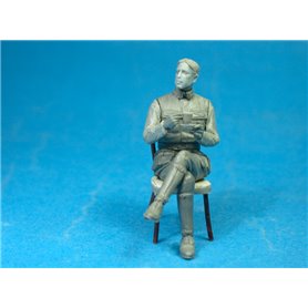 Copper State Models F32-050 French Airman Coffee With Croissant WWI Figures