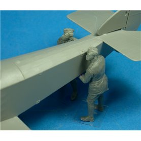 Copper State Models F32-023 RFC Air Mechanics Lifting The Tail WWI Figures