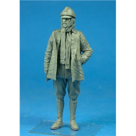 Copper State Models F32-040 Standing German Airman WWI Figures