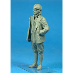 Copper State Models F32-040 Standing German Airman WWI Figures