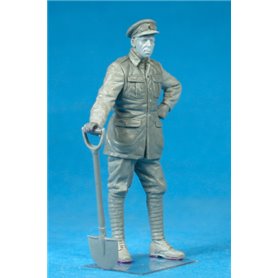 Copper State Models F35-003 British Armoured Car Division Serviceman With A Shovel
