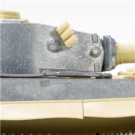 Forces Of Valor 962043 1:32 Model Kits Series - German Sd.Kfz.181 Tiger (Early Production Model) "Engine Plus Edition", Schwere 