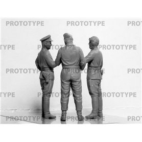 ICM 1:32 PILOTS OF THE SOVIET AIR FORCE 1943-1945