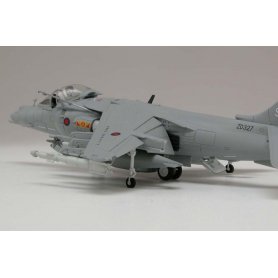 Airfix 1:72 BAe Harrier GR9A Starter Set
