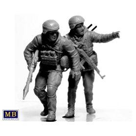 MB 1:35 RUSSIAN-UKRAINIAN WAR SERIES - AZOV REGIMENT - DEFENCE OF MARIUPOL - MARCH 2022
