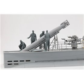 Border Model 1:35 GERMAN SUBMARINES AND COMMANDERS LOADING SET OF 5 RESIN FIGURES