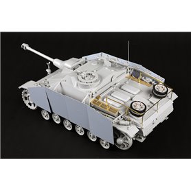 Trumpeter 1:16 Sturmgeschutz StuG.III Ausf.G - LATE PRODUCTION - 2IN1