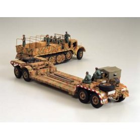 Tamiya 1:35 Famo and Tank Transport.