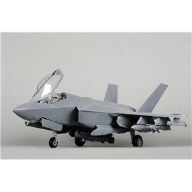 Trumpeter 03231 F-35A Lightning II