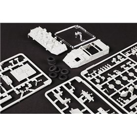Trumpeter 07456 M1132 Stryker Engineer Squad Vehicle With SOB