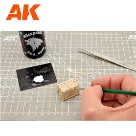 AK Interactive LASER CRATE BIOHAZARD 1:35