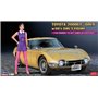 Hasegawa SP533-52333 Toyota 2000GT "Gold" w/60's Girl's Figure