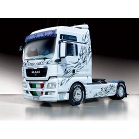 ITALERI 1:24 MAN TGX XXL