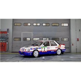 D.Modelkits 1:24 Ford Sierra Cosworth