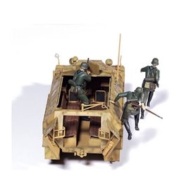 ACADEMY 13540 German Sd.kfz.251 Ausf.C - 1:35