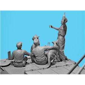 ICM 1:35 "PROST!" - BETWEEN BATTLES ON BERGEPANTHER
