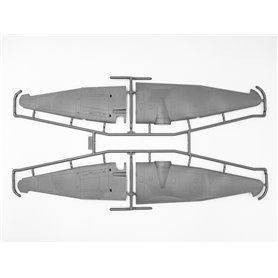 ICM 1:48 Junkers Ju-88 A-4- W/GERMAN PERSONNEL AND TORPEDO TRAILERS