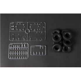 Hobby Boss 85526 M1070 Dump Truck