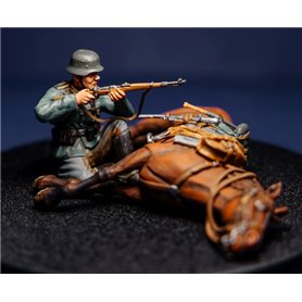 Toro 35F151 Wrzesień 1939 - Strzelający Niemiecki Kawalerzysta (1)