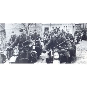 Toro 35F41 Berlin 1945 - Zwiadowca na Motocyklu