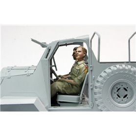 Toro 1:35 MTO43-46 - dwóch żolnierzy do C15TA / Ottera