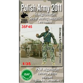 Toro 35F45 PKW Afganistan - Żołnierz W Bluzie Polarowej