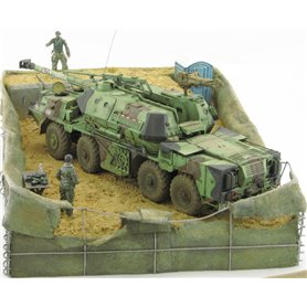 Toro 35F45 PKW Afganistan - Żołnierz W Bluzie Polarowej