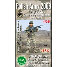 Toro 1:35 PKW Afganistan - żołnierz z karabikiem-granatnikiem Pallad