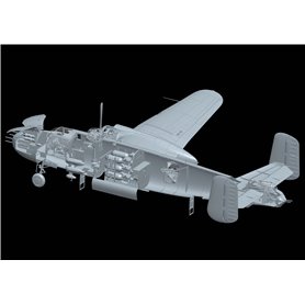 HK Models 1:32 B-25J Mitchell - STRAFING BABES
