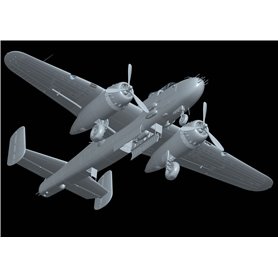HK Models 1:32 B-25J Mitchell - STRAFING BABES