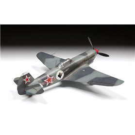 Zvezda 1:48 Yakovlev Yak-9T - SOVIET FIGHTER