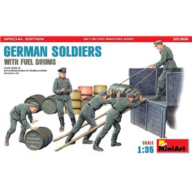Mini Art 1:35 GERMAN SOLDIERS W/FUEL DRUMS