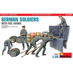 Mini Art 1:35 GERMAN SOLDIERS W/FUEL DRUMS 