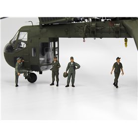 ICM 53101 US Helicopter Pilots (1960s-70s)